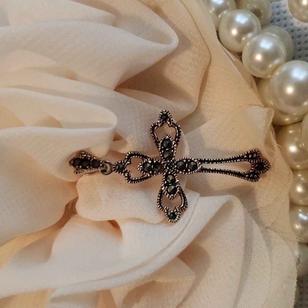 ✝️ 925 STERLING SILVER MARCASITE CROSS PENDANT